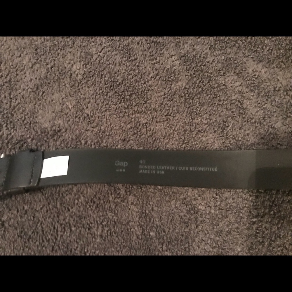 ‼️Sale Bundle & save‼️ GAP leather belt - Picture 4 of 5